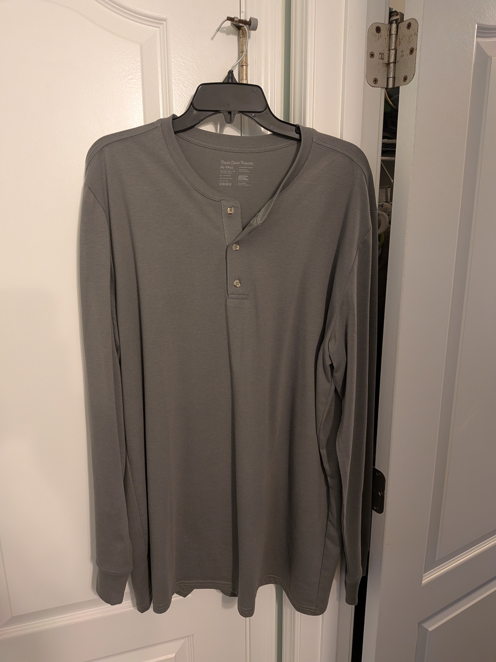 Never Worn Fresh Clean Threads Long-Sleeve Henley Shirt